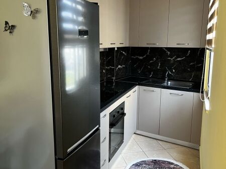 Appartamento in Affitto 1+1 ad Astir, Tirana