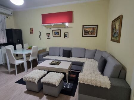 Apartment 2+1 for rent at Hotel Mondial 21 Dhjetori