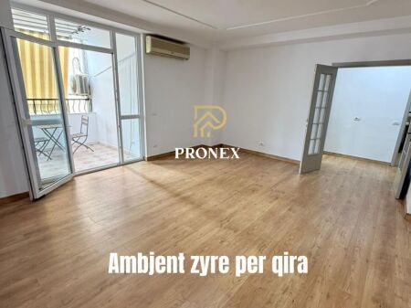 Locale ufficio in affitto - Bllok