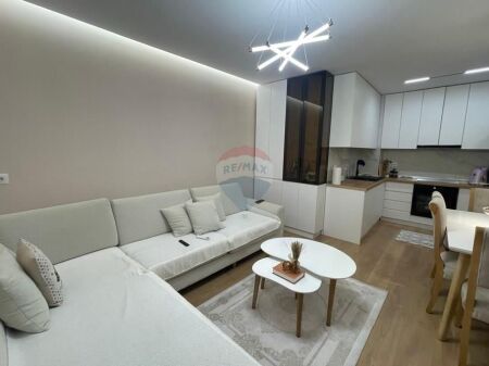 Shitet Apartament 1+1 Tek Kompleksi Tom Doshi