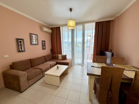 Apartament 1+1 + parkim tek liqeni