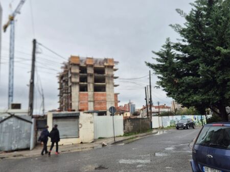 🏢 Shitet Apartament 1+1 – Fusha e Aviacionit