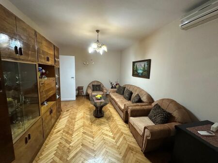 🏢Ne zonen e Myslym Shyrit jepet me qera apartament,2+1,i mobiluar.50,000Leke .    