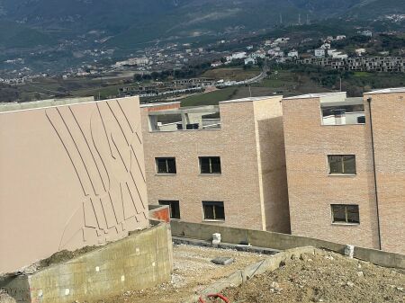 Dupleks per Shitje/Liqeni i Farkes