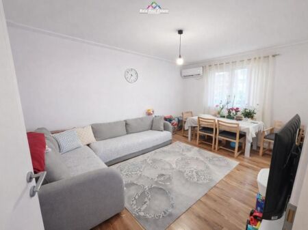 Apartament Ne Shitje 2+1 Tek Ish Parku (ID B121209) Tirane