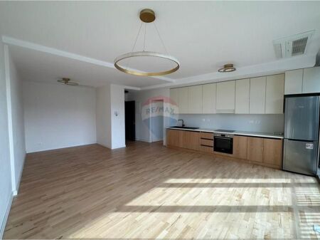 Japim me qira Ambient per zyra  post parkimi tek Lake View Residence.