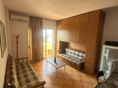 JEPET ME QERA GARSONIERE ILIRIA PLAZH,DURRES