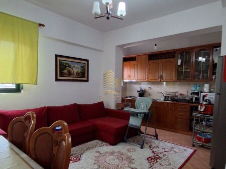 Shitet, Apartament 2+1+blk, Tirana e Re-Perballe Delijorgjit, 160,000 Euro