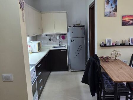 1+1,arredato al campo di aviazione,450 mila leke