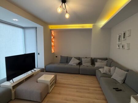 In vendita 2+2+2 balcone+1 veranda A Liqeni i Thate