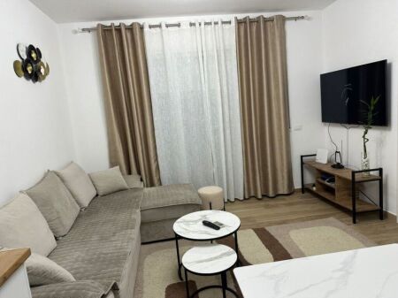 Apartment 2+1 for rent at Univers City