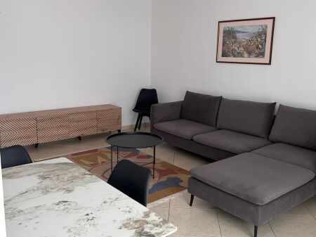 FUOCO 🔥🔥 -  2+1+2wc – 120 m² -  CASA GIGANTE -- 📍 Via Bardhyl / - Liceo Çajupi     (SUPER OCCASIONE SUPER CASA AFFRETTATI🔥)