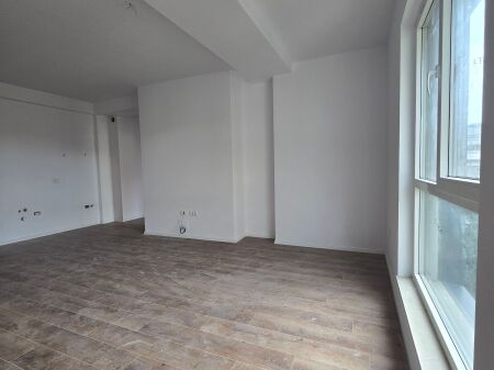 Affittasi 1+1 per ufficio, 21 Dhjetori