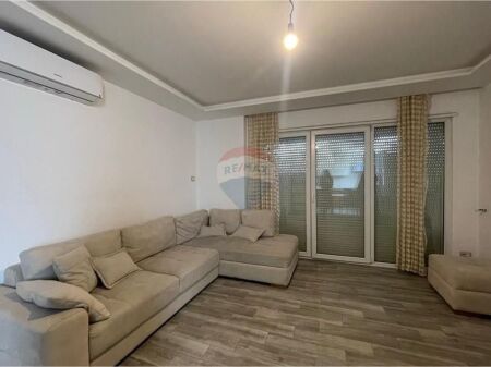 Shitet apartament 2+1+2 ne Astir