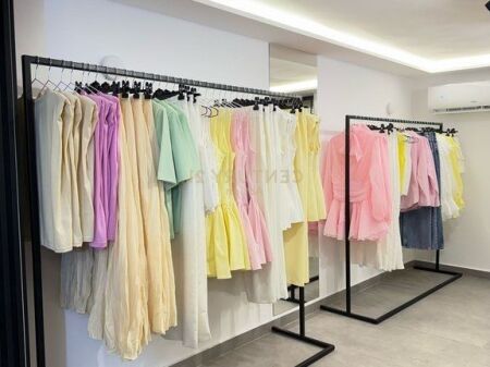 Japim me qira dyqan ,Lulishtja 1 Maji!