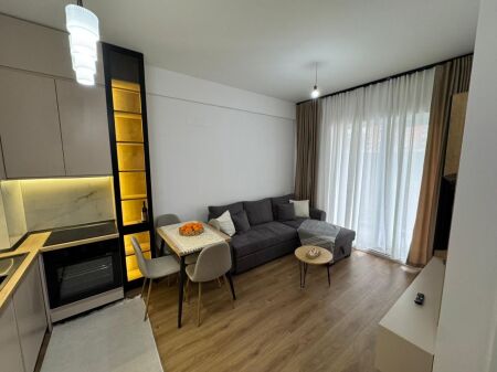 🏠 Jepet me qera Apartament 1+1  📍 Adresa: Fresk, Oxa💰 Çmimi: 40.000 lekë / muaj