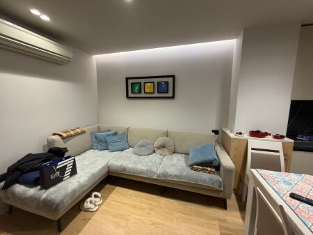 Jepet me qera 1+1 mobiluar Stadiumi Dinamo 750 eu MOBILUAR ASHENSOR