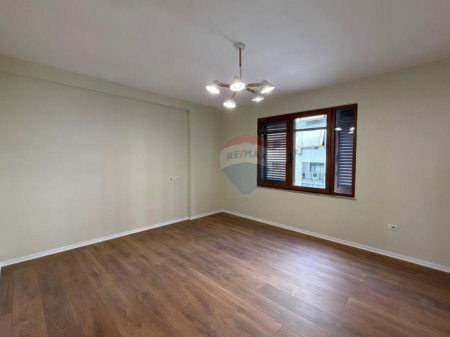 Apartament per shitje 2+1 ne Astir