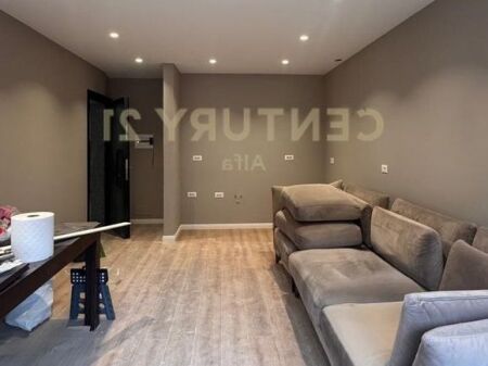 Vendesi in vendita appartamento 1+1 nel Complesso Xheluks