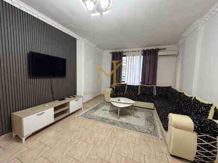 JEPET ME QERA APARTAMENT 1+1 PRANE SHKOLLES BAJRAM CURRI !