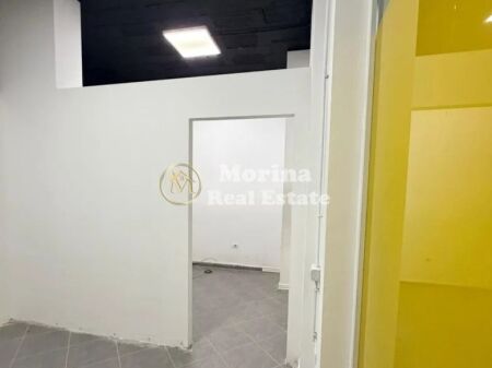 Qera | Ambjent Biznesi | 21 Dhjetori | 330 €/muaj