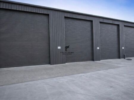 MAGAZZINO IN AFFITTO 430 M2 YRSHEK 2.500 EURO