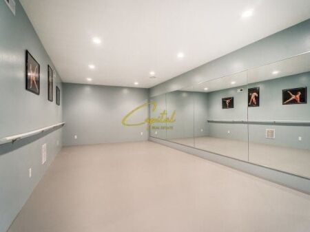 BUSINESS PREMISES FOR SALE 75 M2 MUHAMED GJOLLESHA STREET 25,000,000 LEKE