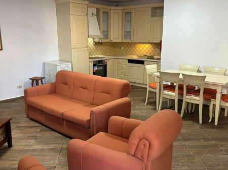 Apartament 2+1 per qera