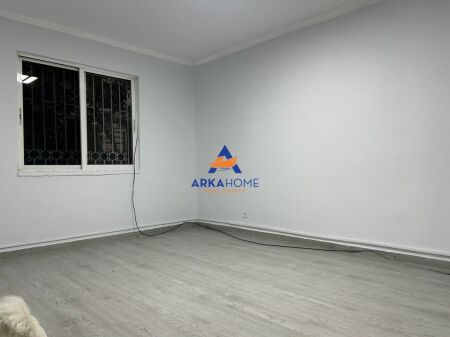 JEPET ME QERA AMBIENT ZYRE 105M2 "PERBALL ME KOMPLEKSIN DELIJORGJI" 80000 LEKE