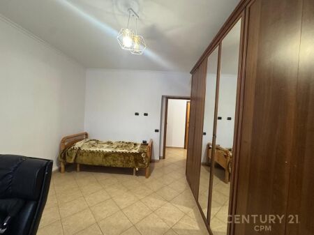 APARTAMENT ME QIRA TEK LIQENI ARTIFICIAL