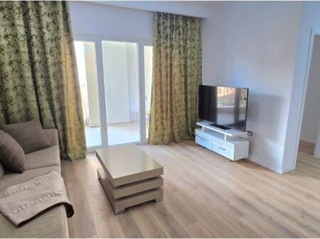 Zogu i Zi, appartamento 1+1 in affitto !!!!