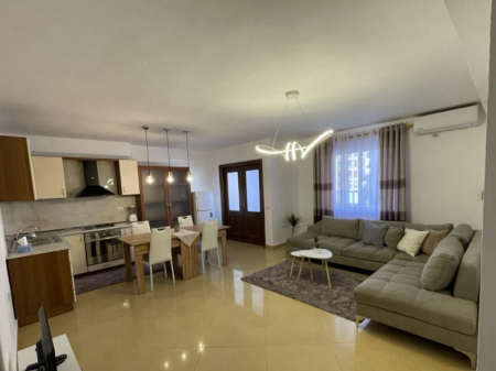 🏢 Jepet me Qira Apartament 2+1 – Sheshi Skënderbej | pranë Galerisë  ▫️