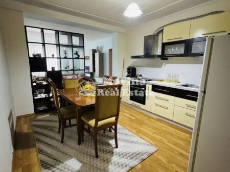 Qera | Apartament 1 + 1 + Aneks| Stadiumi Dinamo | 750 €/muaj