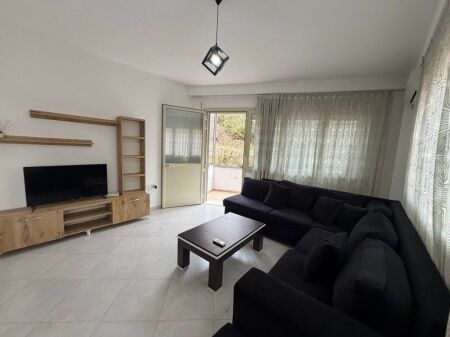 OKAZION apartament ne shitje te kopshti botanik