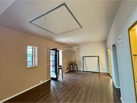 Ambient per qera Komuna e Parisit