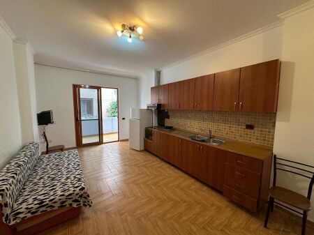 Apartament 1+1 në shitje – Golem