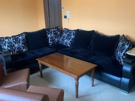 🏡Nella zona di Via Jordan Misja, nelle vicinanze, è in affitto il secondo piano di una villa 2+1, arredata. 50.000 Leke