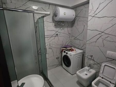 Jepet me qera 2+1+2 tek Vizion Plus