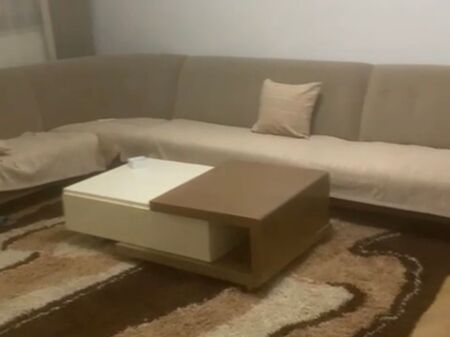 3+1,i mobiluar te viva market,don bosko,600 mije leke