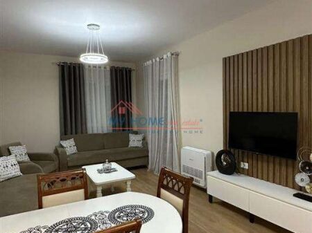 Appartamento 1+1+Posto Auto in affitto a 5 Maj Tirane