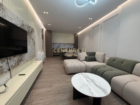 APARTMENT 2+1 WITH PARKING SPACE FOR RENT IN ROSE GARDEN!