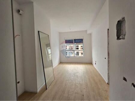 Apartment - For Sale - Mangalem Complex, Tirana(ID: 530181101-322)