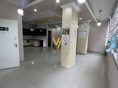 JEPET ZYRE 83 M2 ME QERA TE 5 MAJI 60.000 LEKE