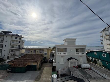 Shitet Apartament 1+1