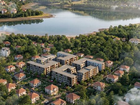 APARTMENT 1+1 FOR SALE – LAKE HILL!!