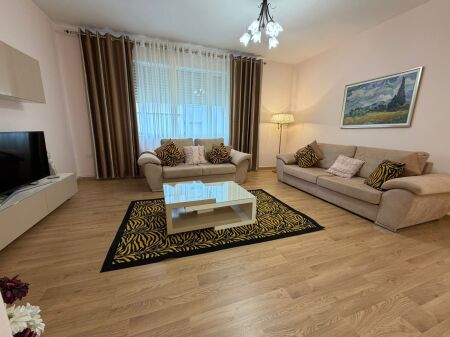 In affitto 2+1+2 , Lago Secco !