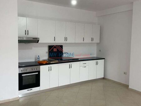 Ufficio in Affitto a 5 Maji Tirana