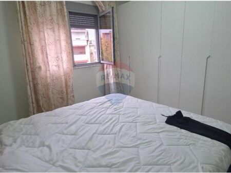 Apartament - Për Shitje - Tower Bridge, Tiranë