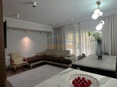 In vendita, Appartamento 3+1+2, 21 Dhjetori, Tirana