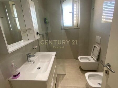 JEPET ME QERA APARTAMENT 2+1 TEK INXHINIERIA